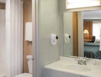 Days Inn By Wyndham Farmer City Экстерьер фото
